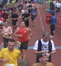 Seme beim Halbmarathon in Kassel, Zieleinlauf